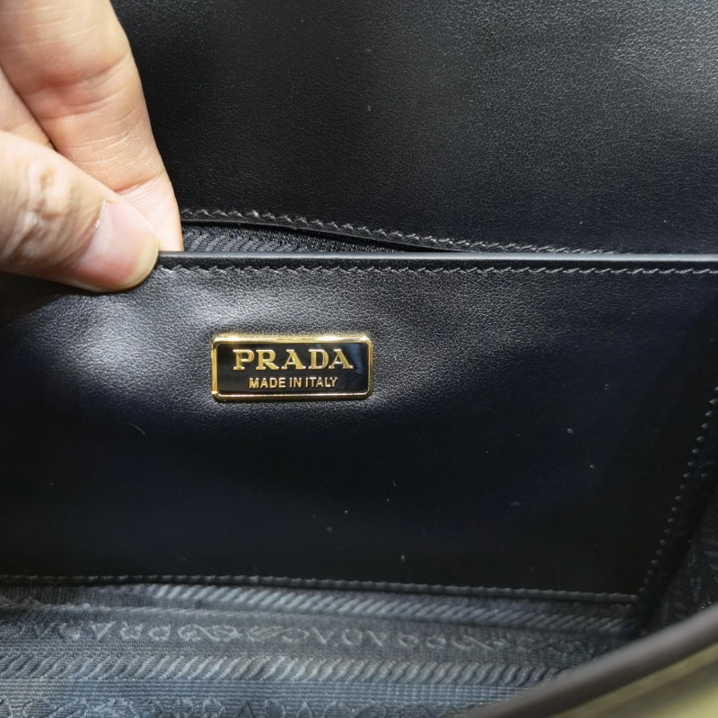 Prada 单肩包 / 斜挎包