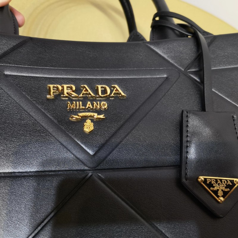 Prada 单肩包 / 斜挎包