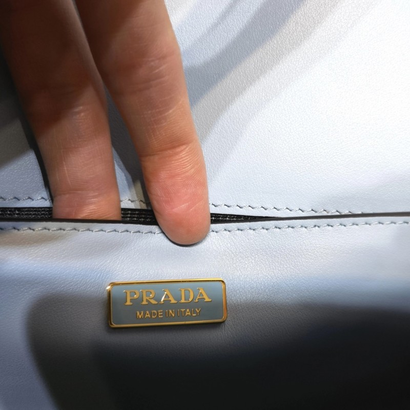 Prada 单肩包 / 斜挎包 