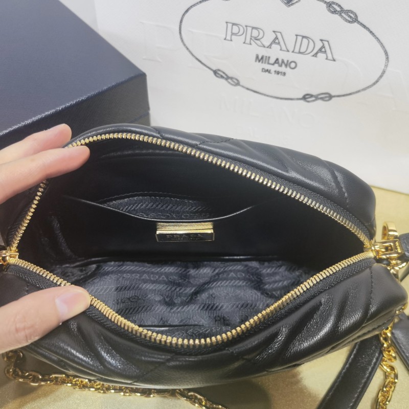 Prada 相册包 / 斜挎包