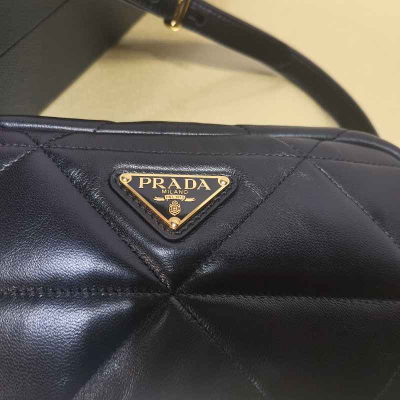 Prada 相册包 / 斜挎包