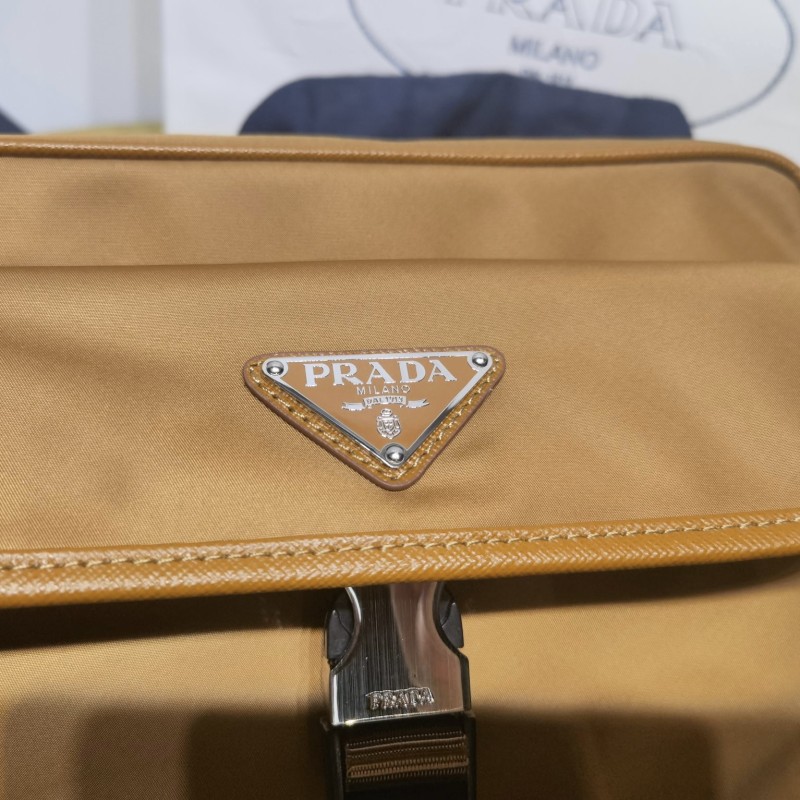 Prada 斜挎包 / 单肩包