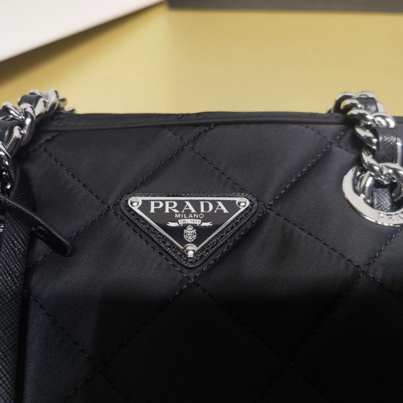 Prada 单肩包 / 腋下包