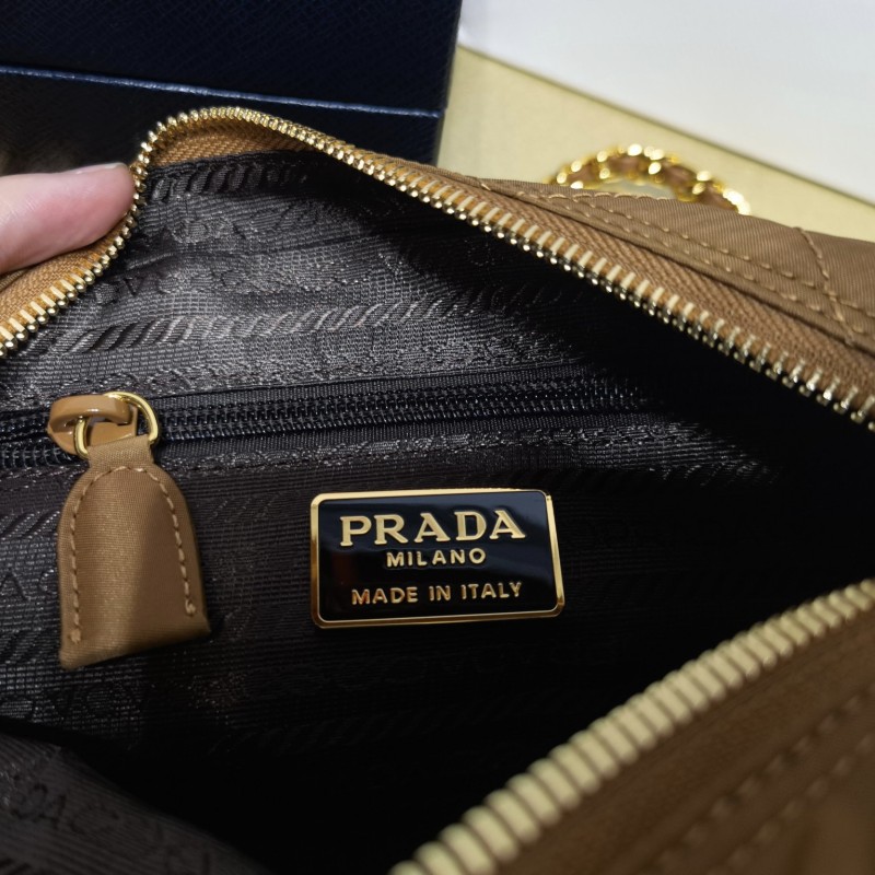 Prada 链条包