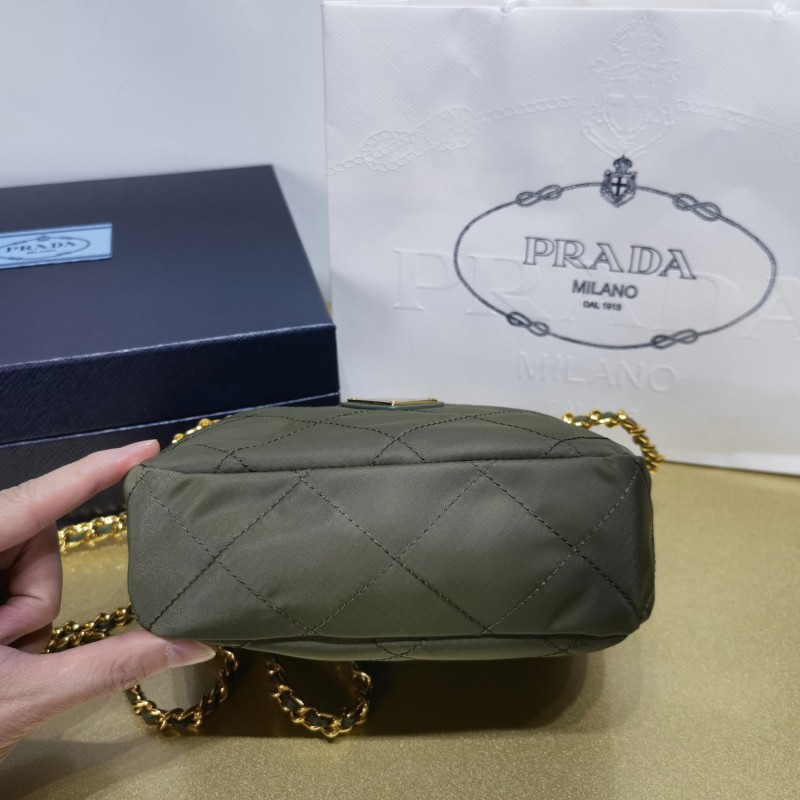 Prada 链条包