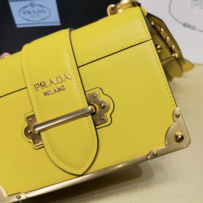 Prada Cahier 盒子包