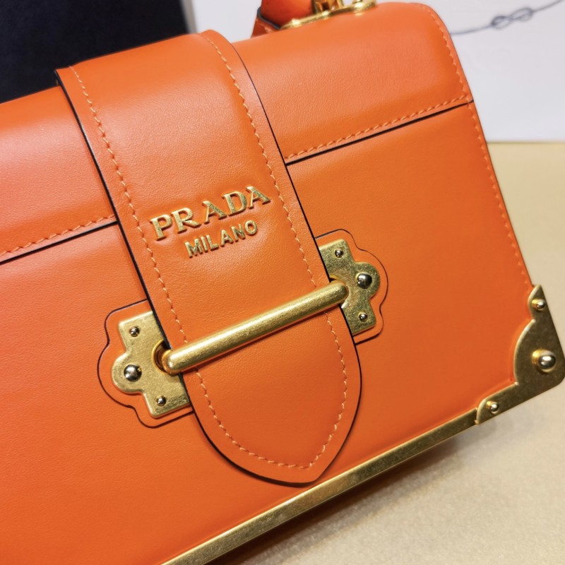 Prada Cahier 盒子包