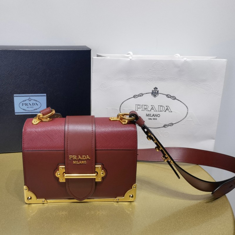 Prada Cahier 盒子包