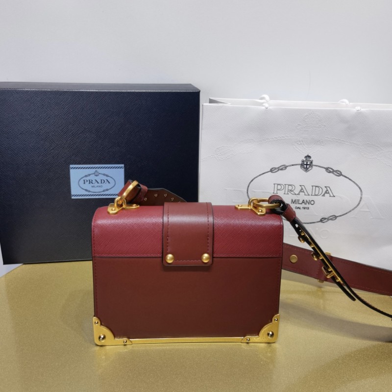 Prada Cahier 盒子包