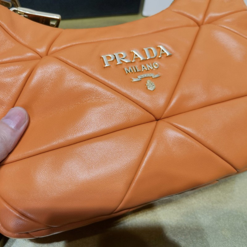 Prada 单肩包 / 斜挎包