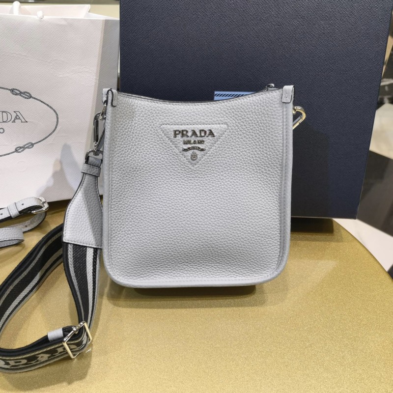 Prada Mini 单肩包 / 斜挎包