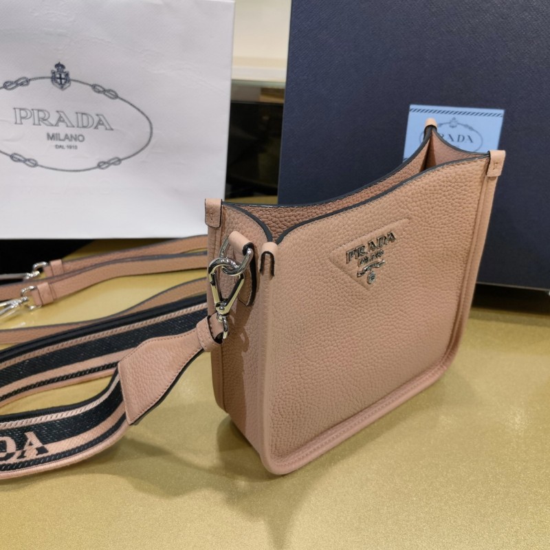 Prada Mini 单肩包 / 斜挎包