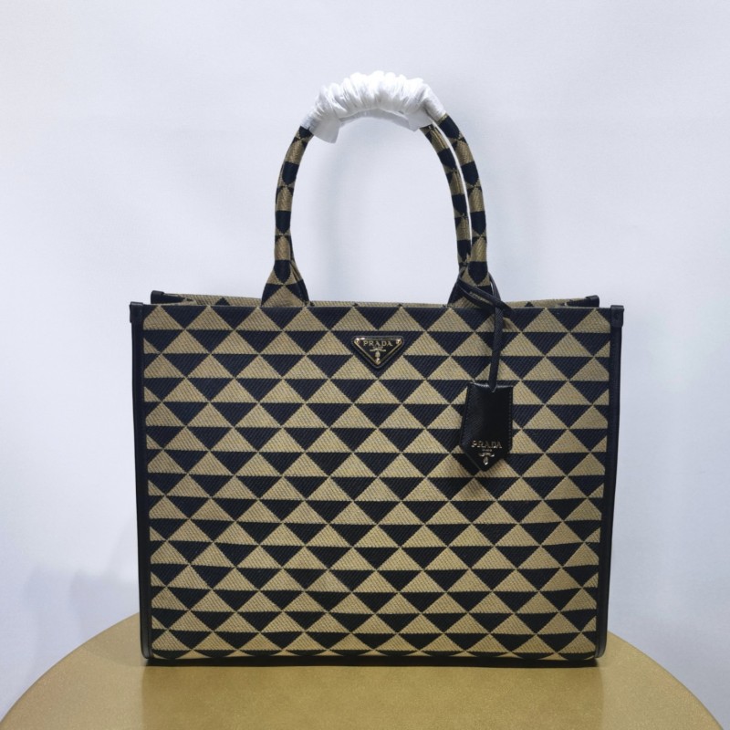 Prada 刺绣织物Tote