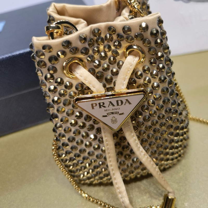 Prada 迷你包 / 斜挎包