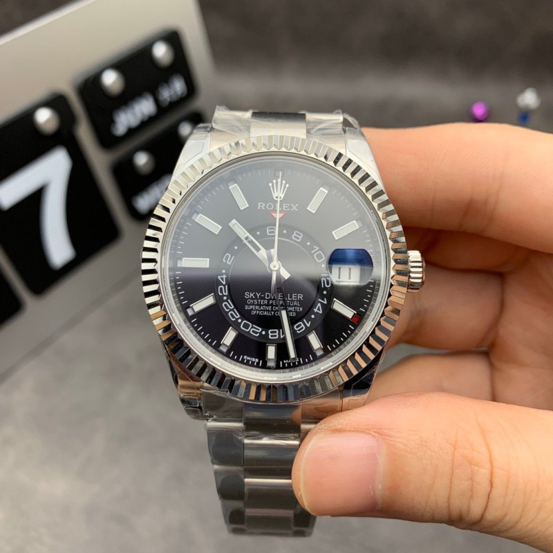 Rolex Sky-Dweller 42MM