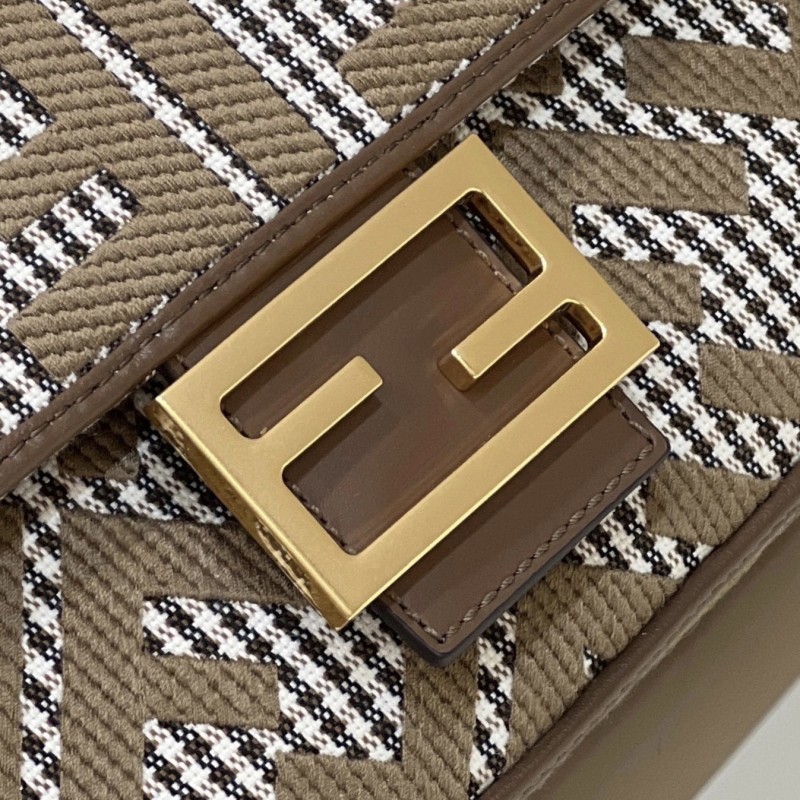 Fendi Baguette