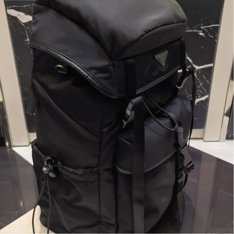 Prada Backpack 旅行包