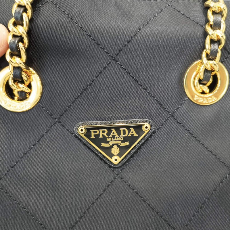 Prada 链条包 / 流浪包