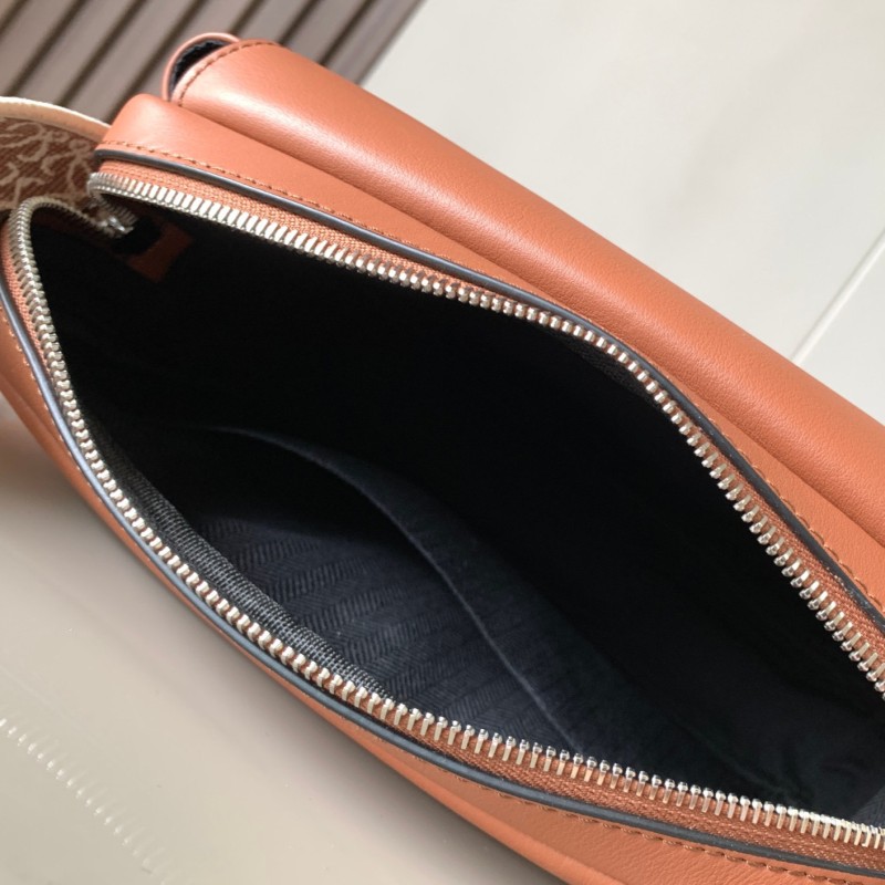 Loewe Messenger Bag