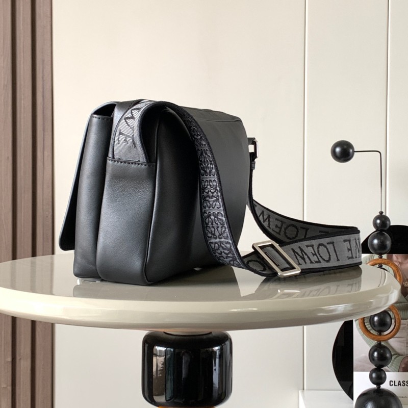 Loewe Messenger Bag