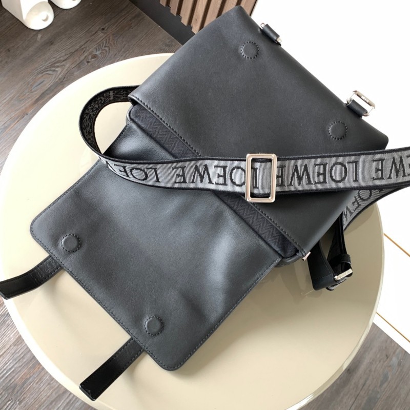 Loewe Messenger Bag