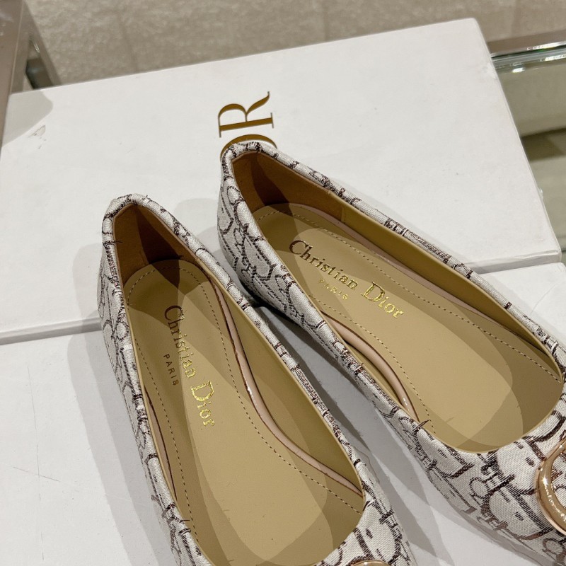 Dior Flat