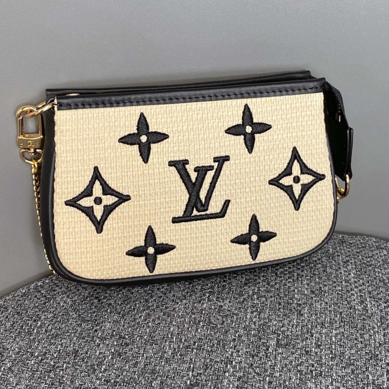 LV Mini Pochette Accessoires 