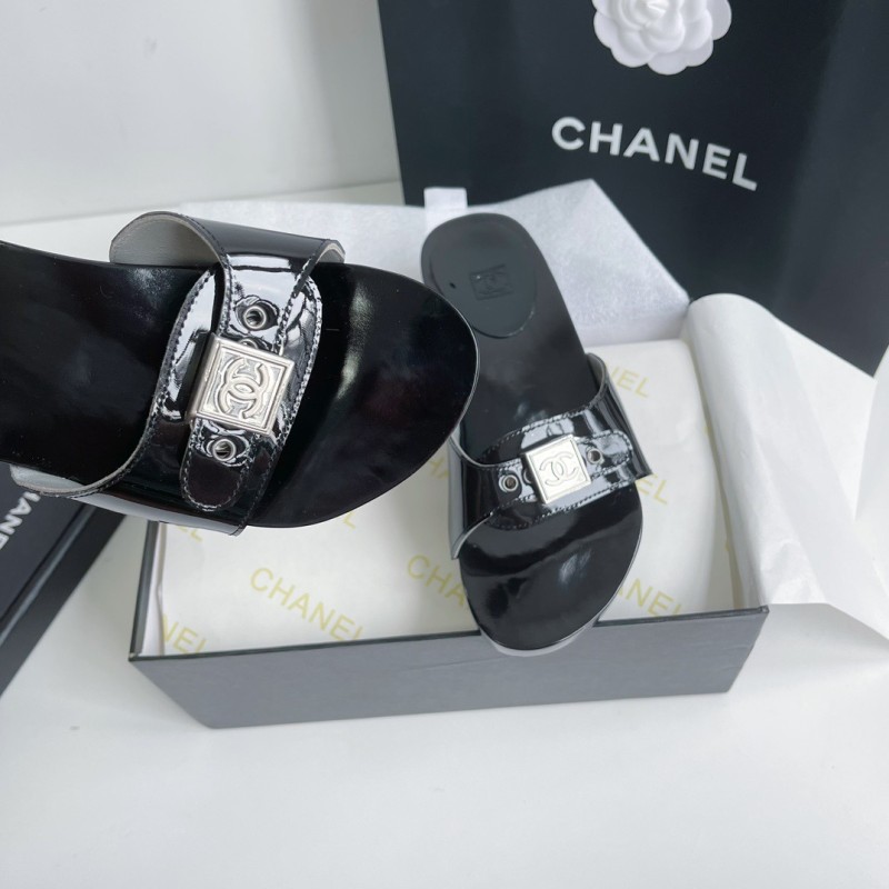 Chanel Slippers 