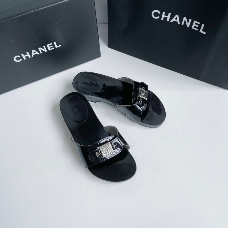 Chanel Slippers 