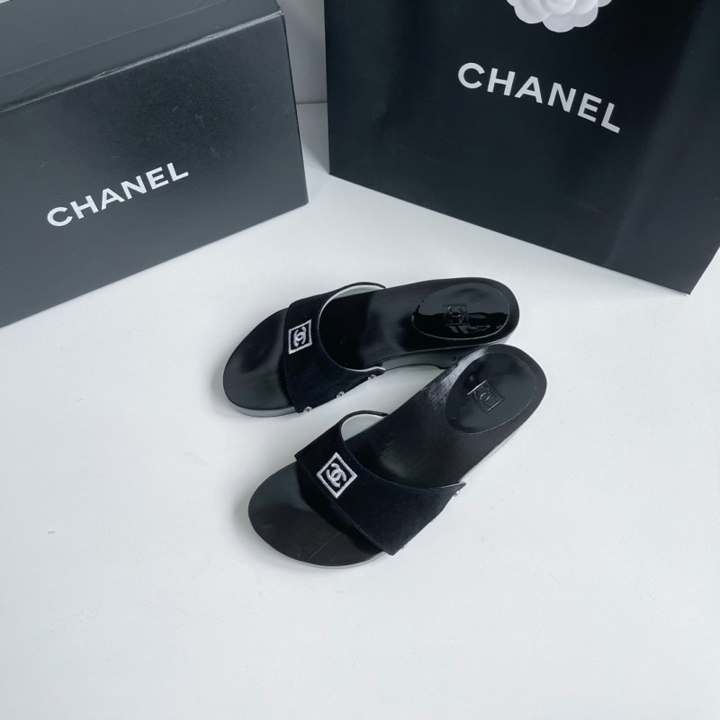 Chanel Slippers 