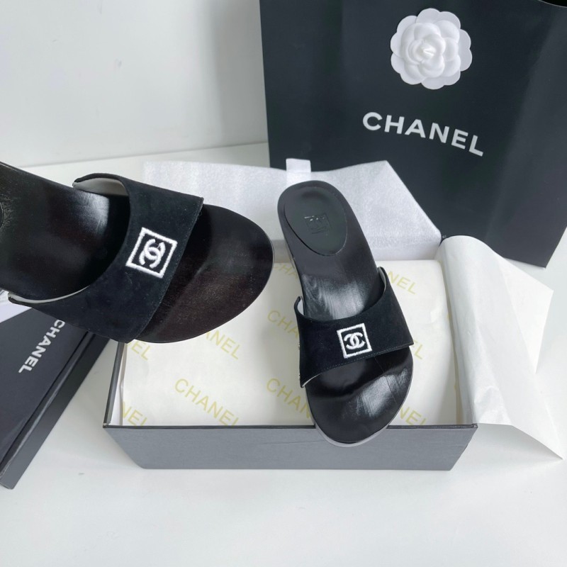 Chanel Slippers 