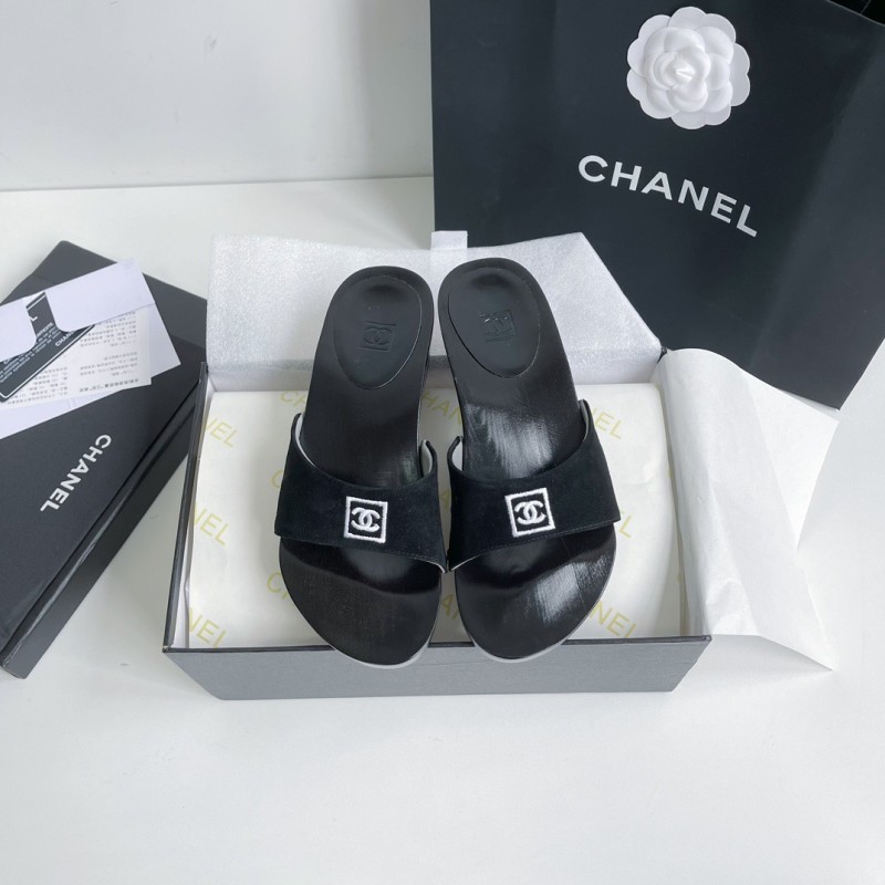 Chanel Slippers 