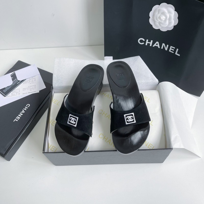 Chanel Slippers 