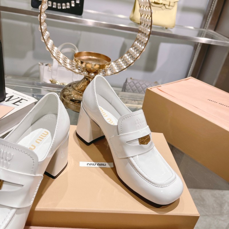 MiuMiu Flat