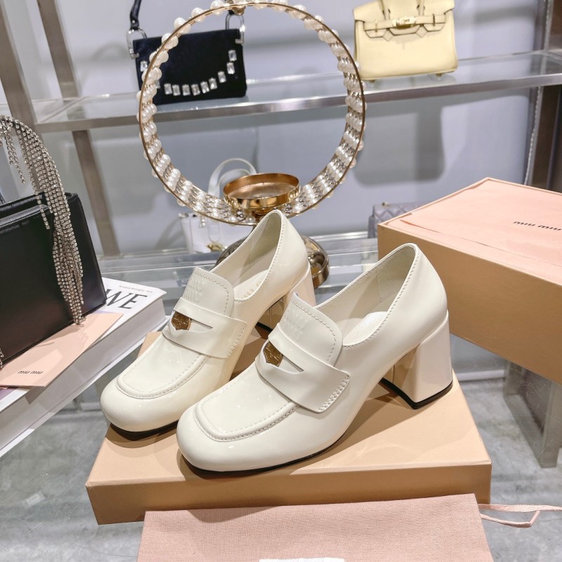 MiuMiu Flat