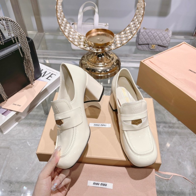 MiuMiu Flat