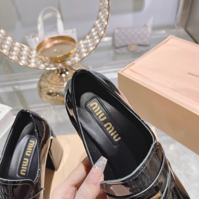 MiuMiu Flat