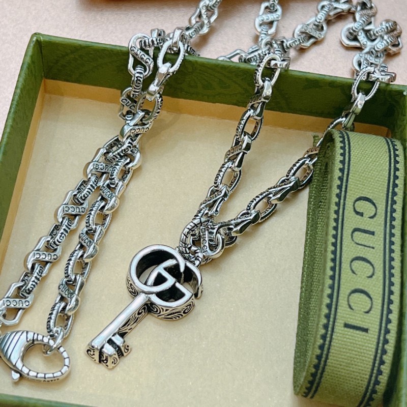 Gucci Necklace (Unisex)