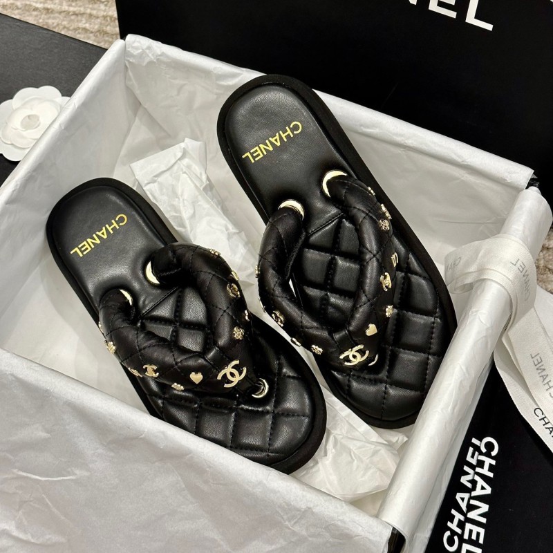 Chanel Slippers 