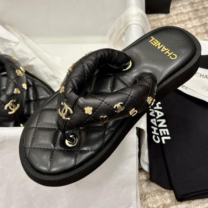 Chanel Slippers 