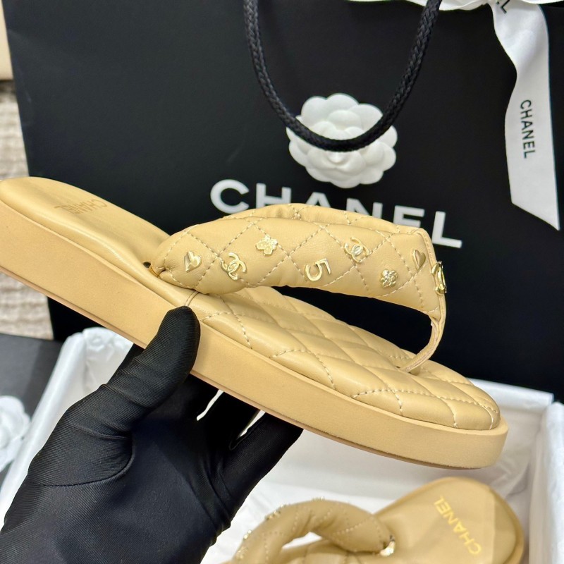 Chanel Slippers 