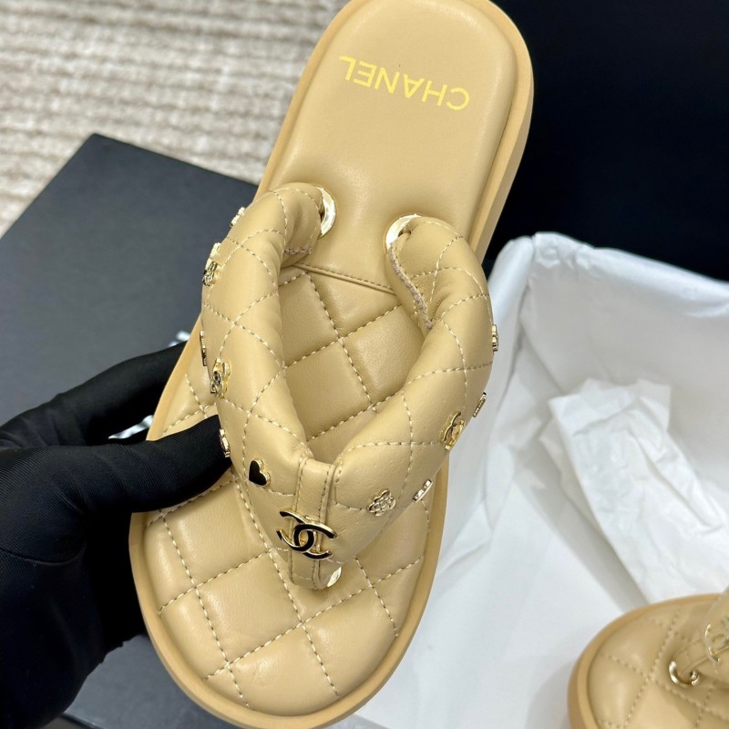 Chanel Slippers 