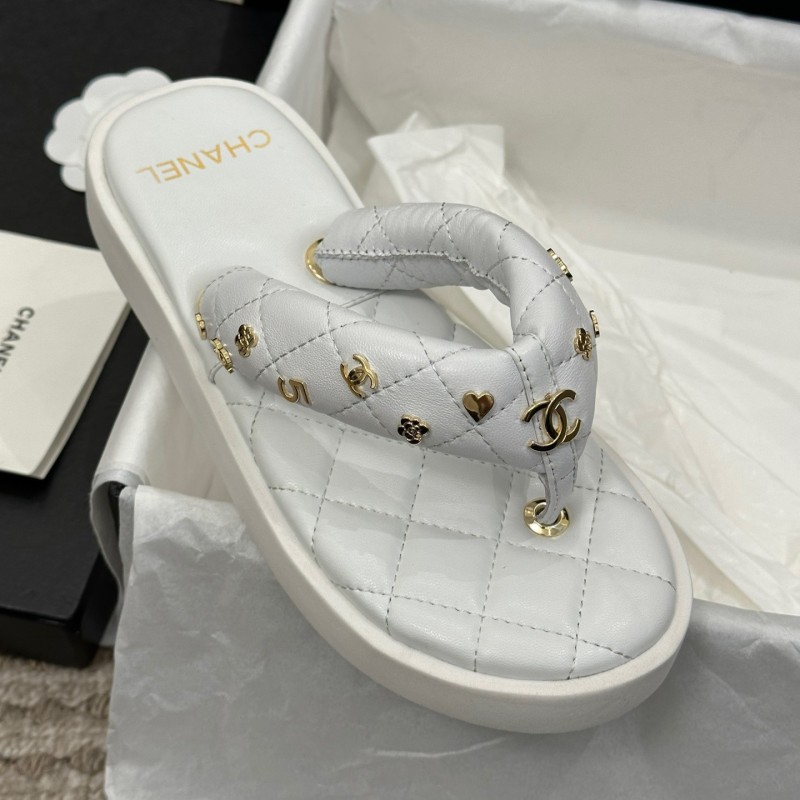 Chanel Slippers 