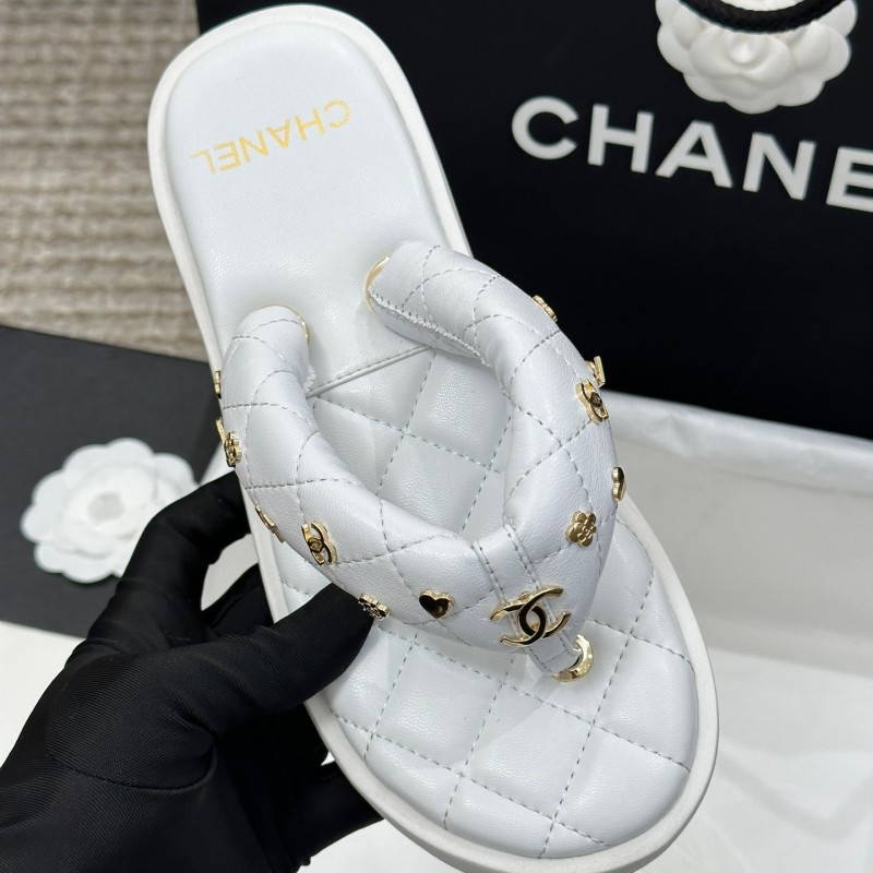 Chanel Slippers 