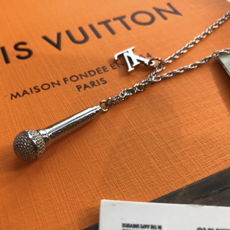 LV Necklace (Unisex)