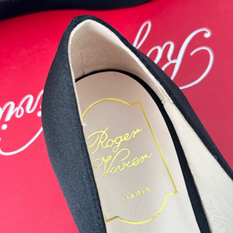 Roger Vivier Flat