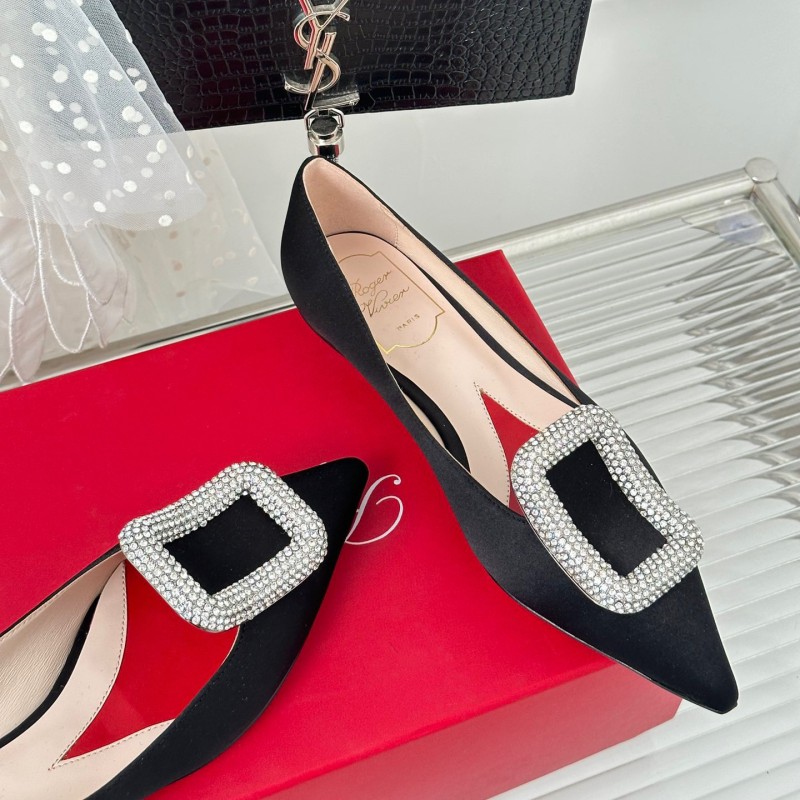 Roger Vivier Flat