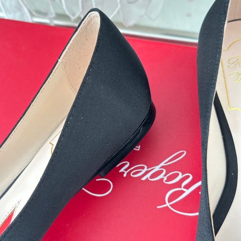 Roger Vivier Flat