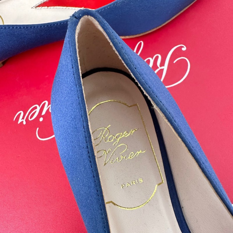 Roger Vivier Flat