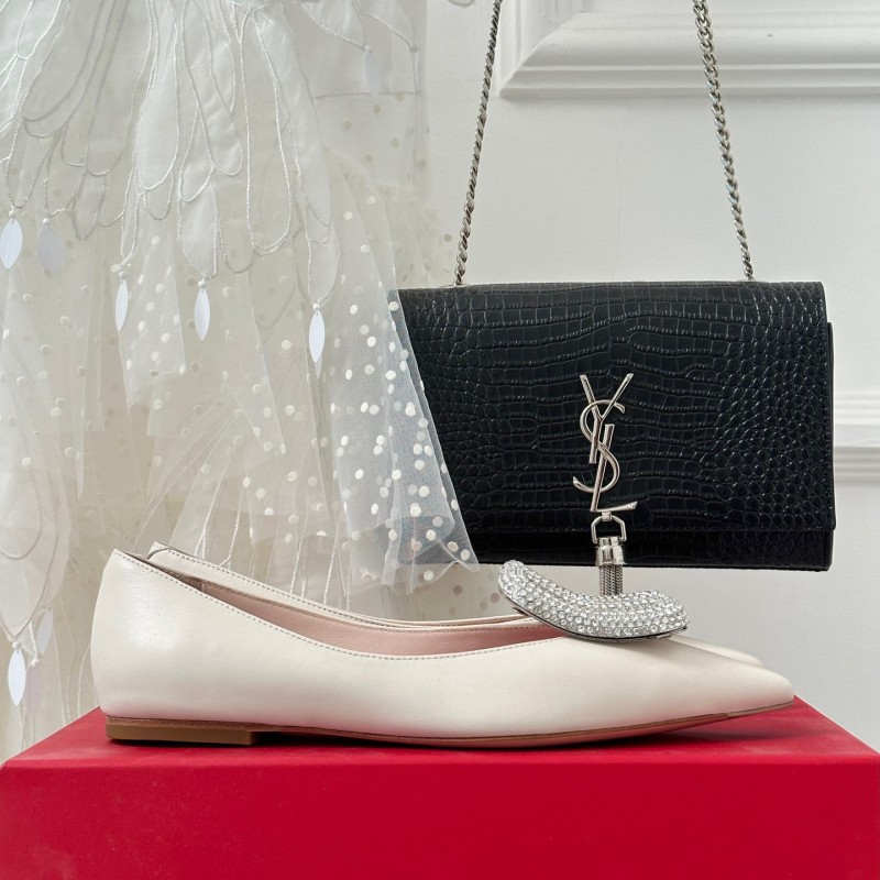 Roger Vivier Flat